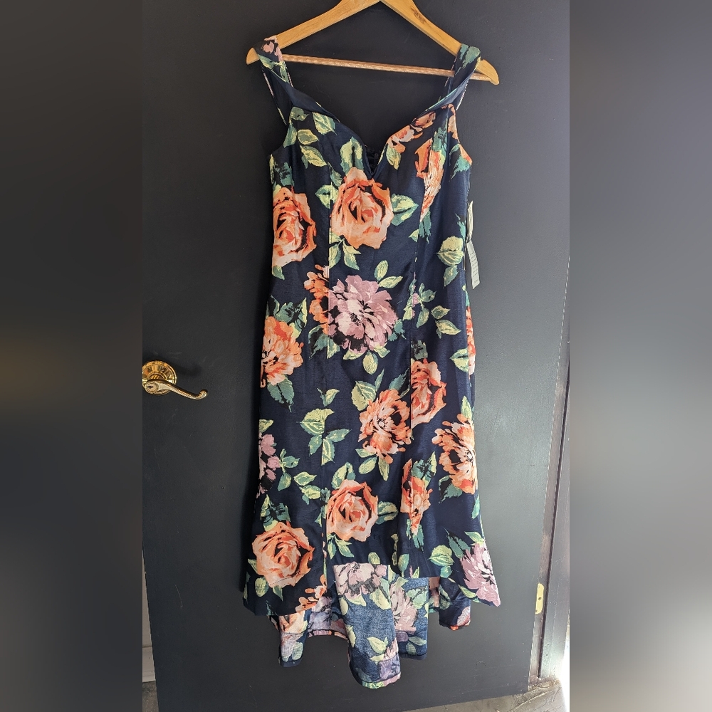 New with Tags Semi-Formal Dress Size 13